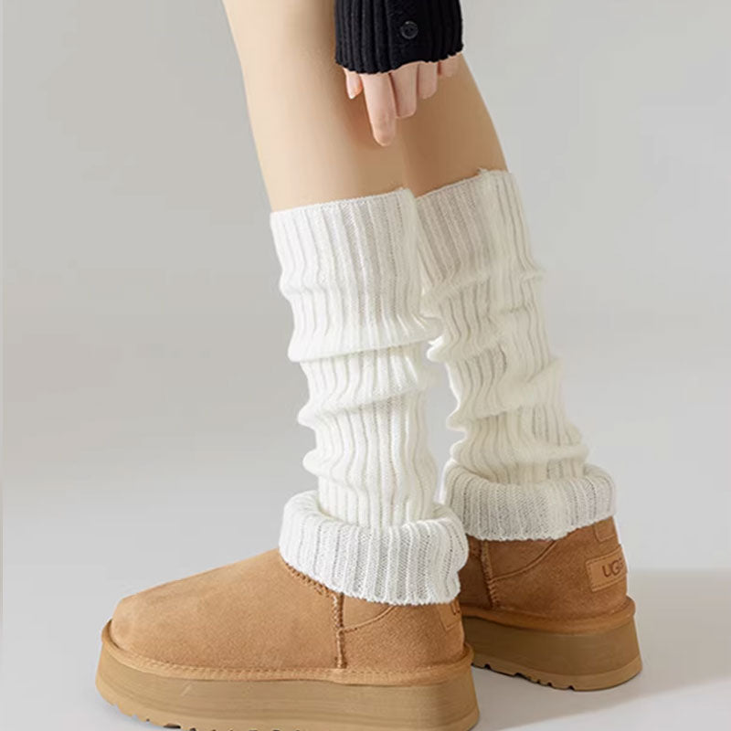 Kalvlånga slouchy-strumpor