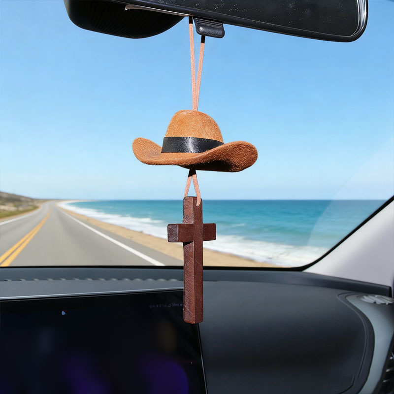 🤠 Cowboyhatt & korsbilcharm | En åktur med stil och tro 🚗✨